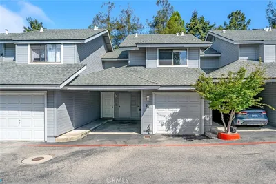 2221 King Court 22 photo 2