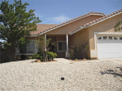 4209 W Grandview Drive W photo 2