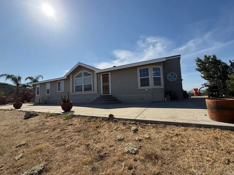 1085 Harris Ranch Rd