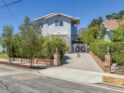3305 Community Avenue photo 2