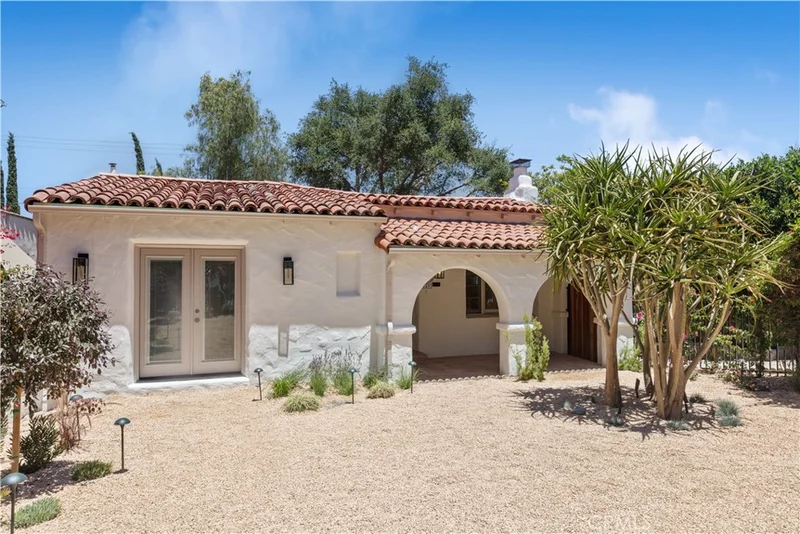 11491 Sunshine Terrace