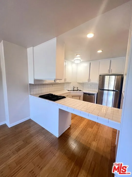 2637 Centinela Avenue 7 photo 2