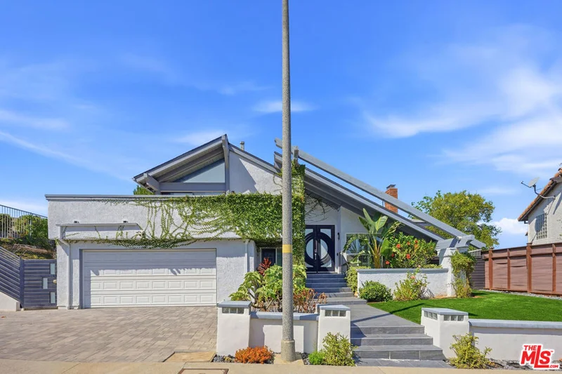 4355 Chaumont Road