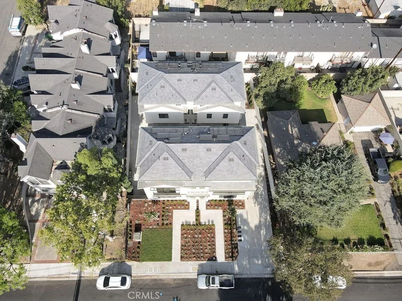 Photo 2 of 1025 La Cadena Avenue D
