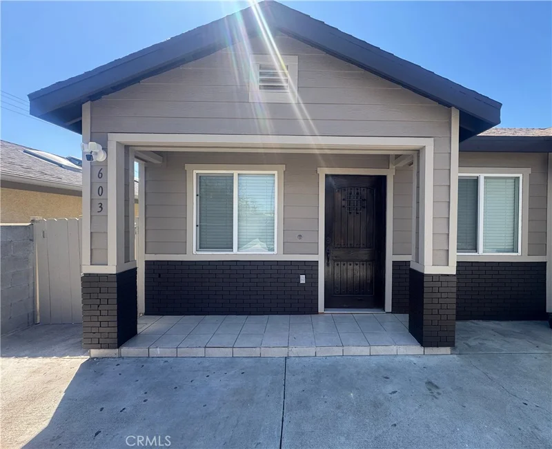 603 N Soldano Avenue