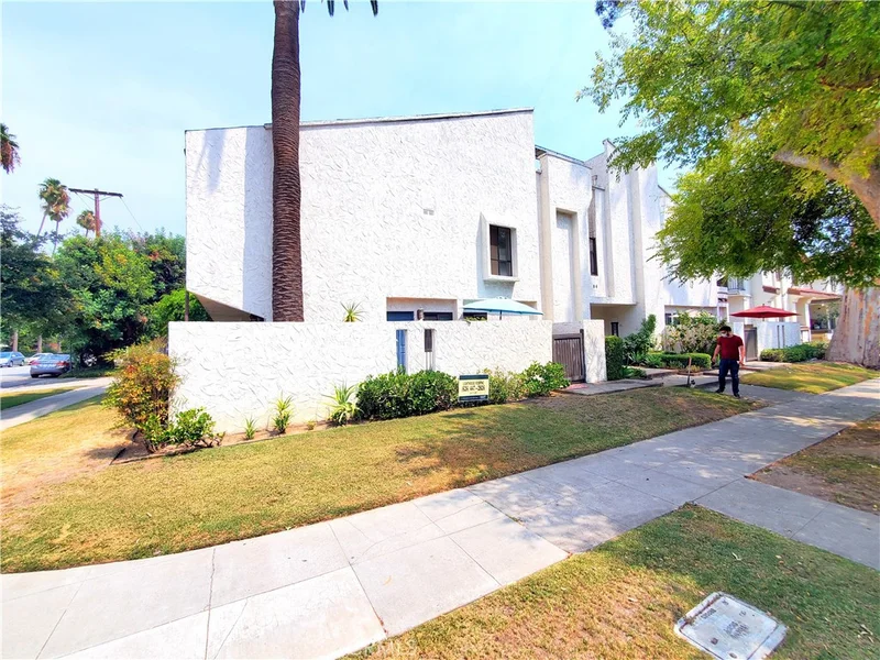 86 S Sierra Madre Boulevard 6