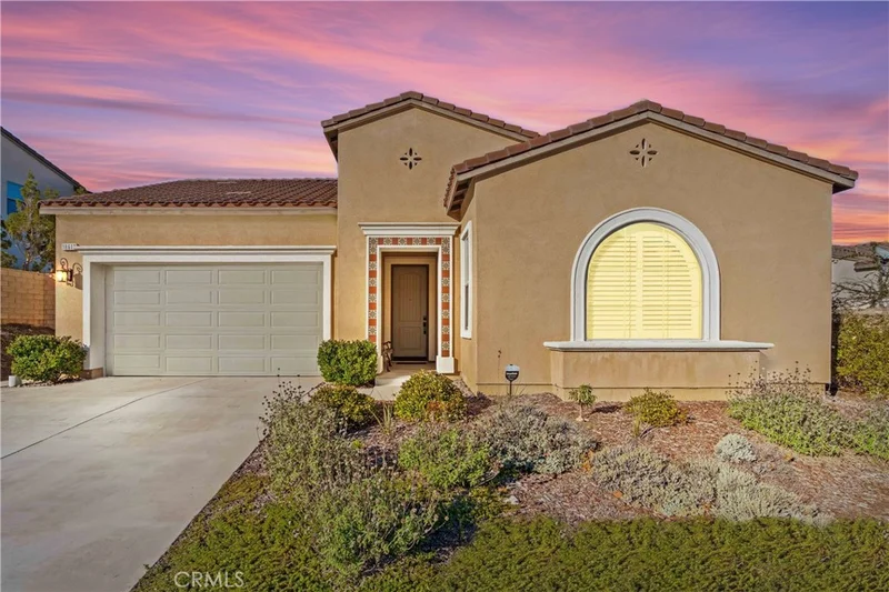 18619 Cedar Crest Drive