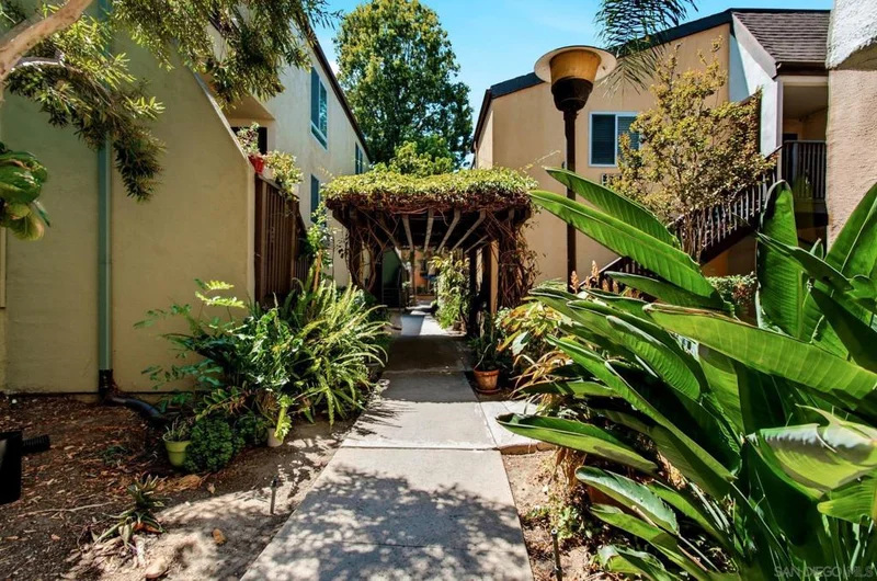 Photo 2 of 7940 Mission Center Ct H