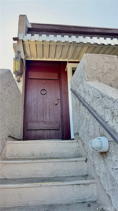 621 N Alhambra