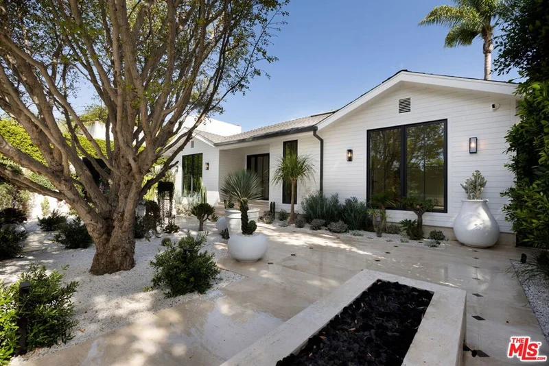 1342 Preston Way photo 2