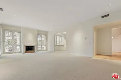 10106 EMPYREAN Way 202 photo 2