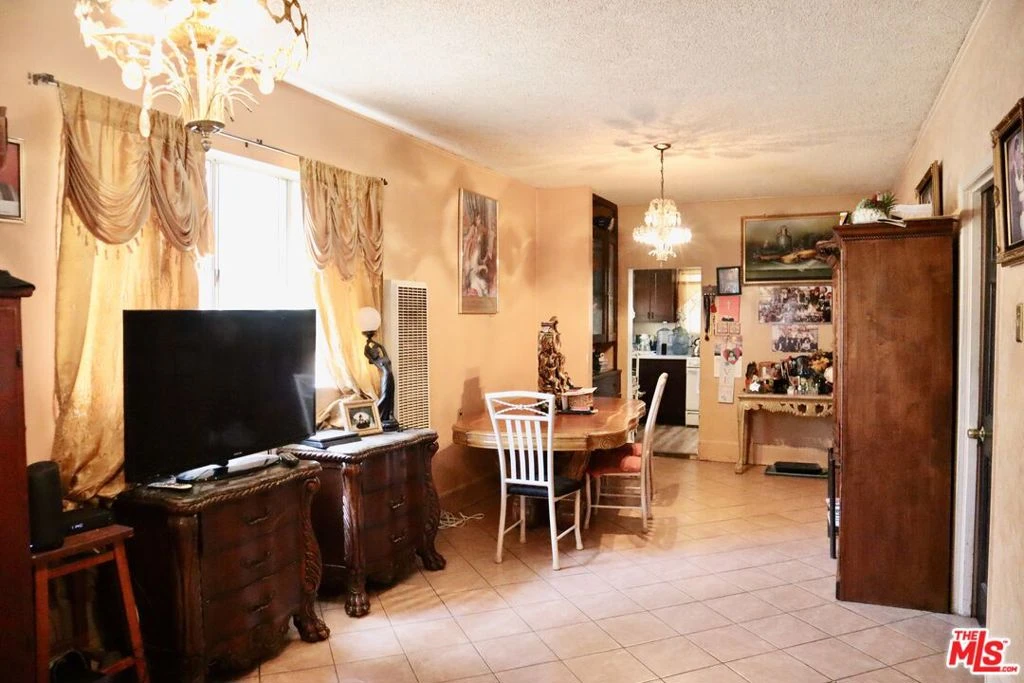 Interior 2