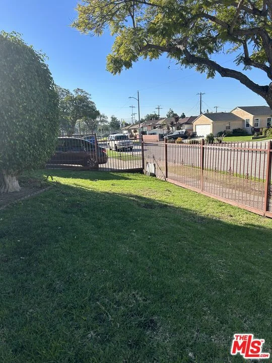 Photo 2 of 11908 Daleside Avenue