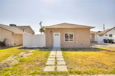 10933 Nassau Avenue