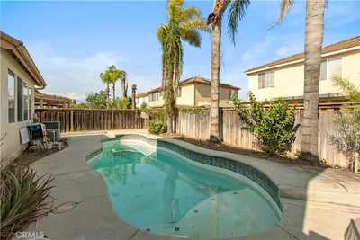 7182 Wild Lilac Court photo 2
