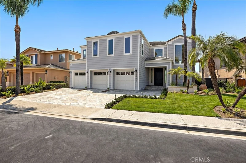 22661 Sweetmeadow photo 2