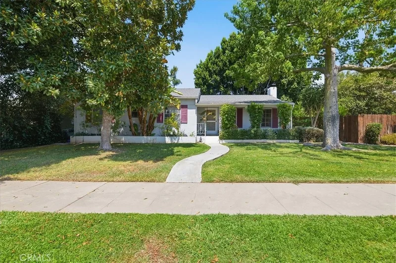 3411 Elmwood Court