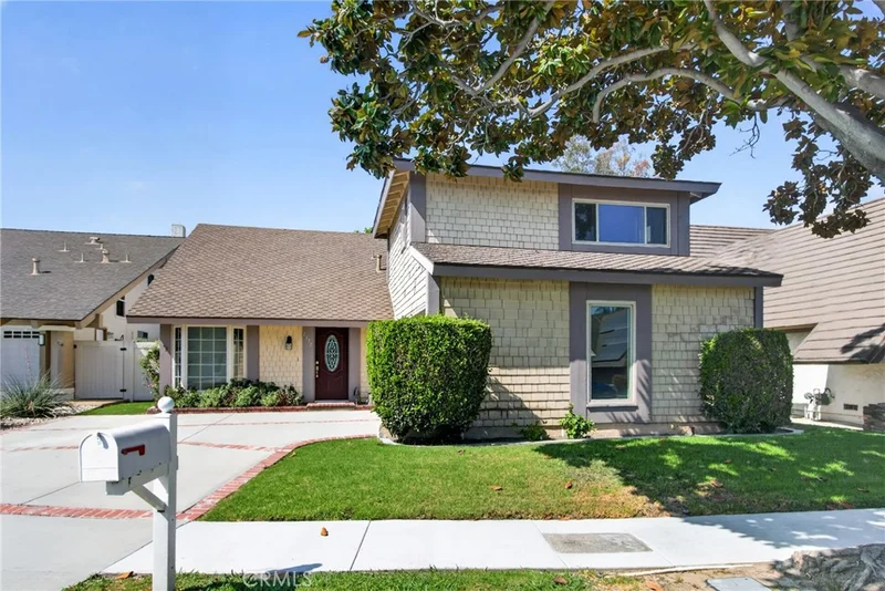 2372 Apple Tree Drive