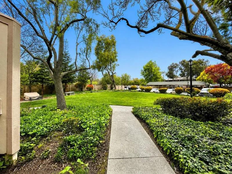 1245 Coyote Creek Place photo 2