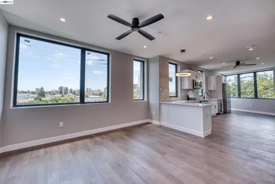 4202 Telegraph Ave photo 2