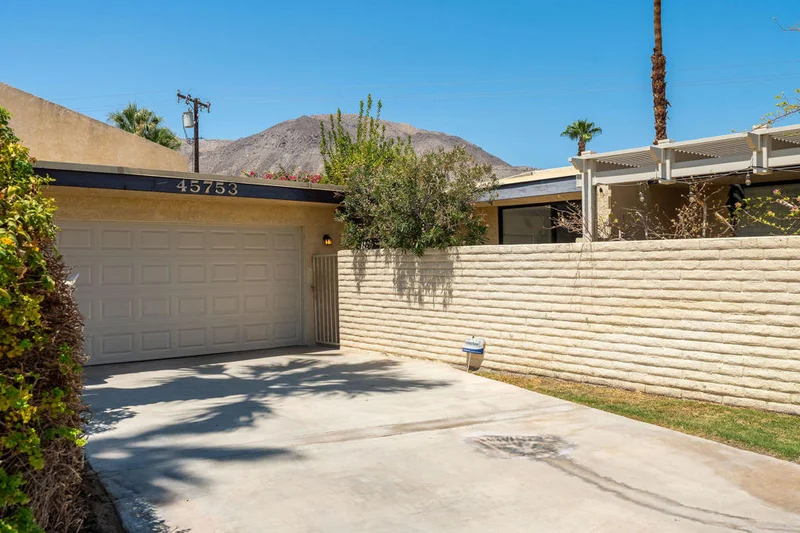 Photo 2 of 45753 Verba Santa Drive