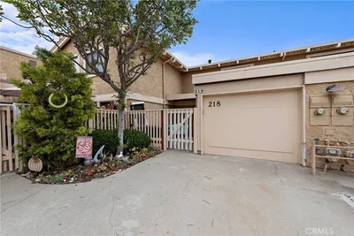218 Avenida Adobe