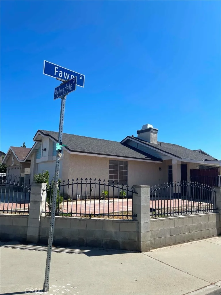 Photo 2 of 13366 Helmsdale Street