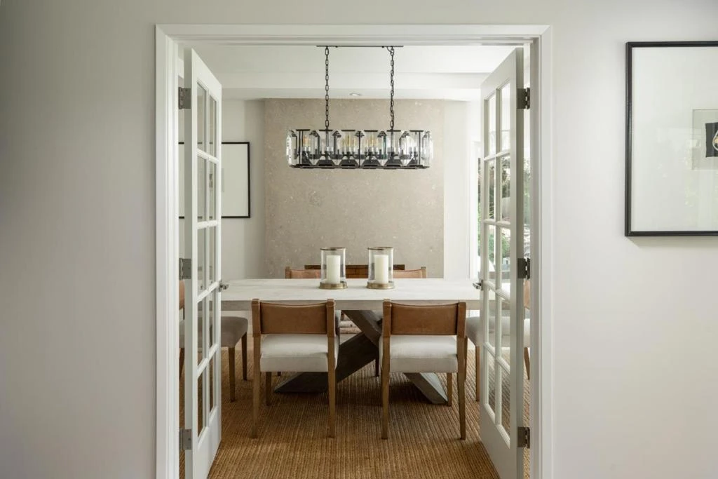 Interior 4