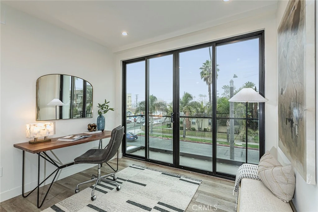Photo 15 of 328 3rd Street