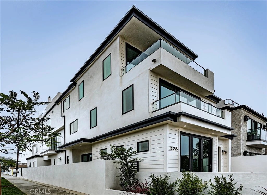 Photo 6 of 328 3rd Street