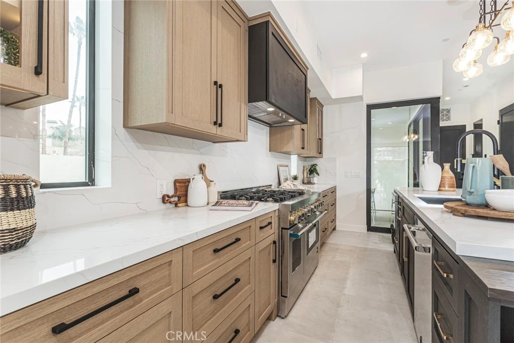Photo 10 of 328 3rd Street