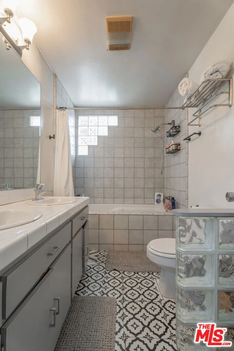 Photo 8 of 5410 Columbus Avenue