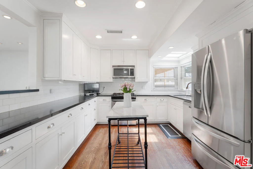 Photo 10 of 5410 Columbus Avenue