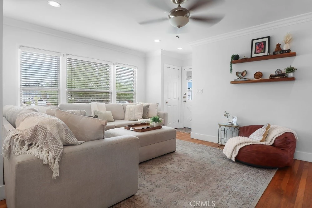 Photo 7 of 2738 Greenmeadow Road