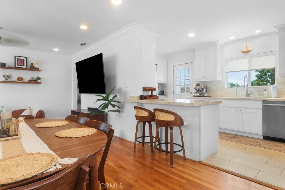 Photo 10 of 2738 Greenmeadow Road