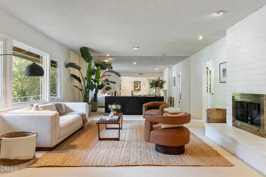Photo 7 of 5811 Ocean View Boulevard