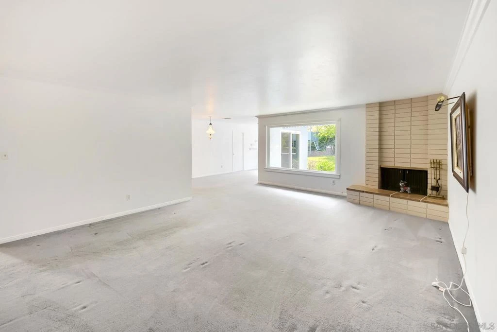 Photo 6 of 7169 BALLINGER AVE