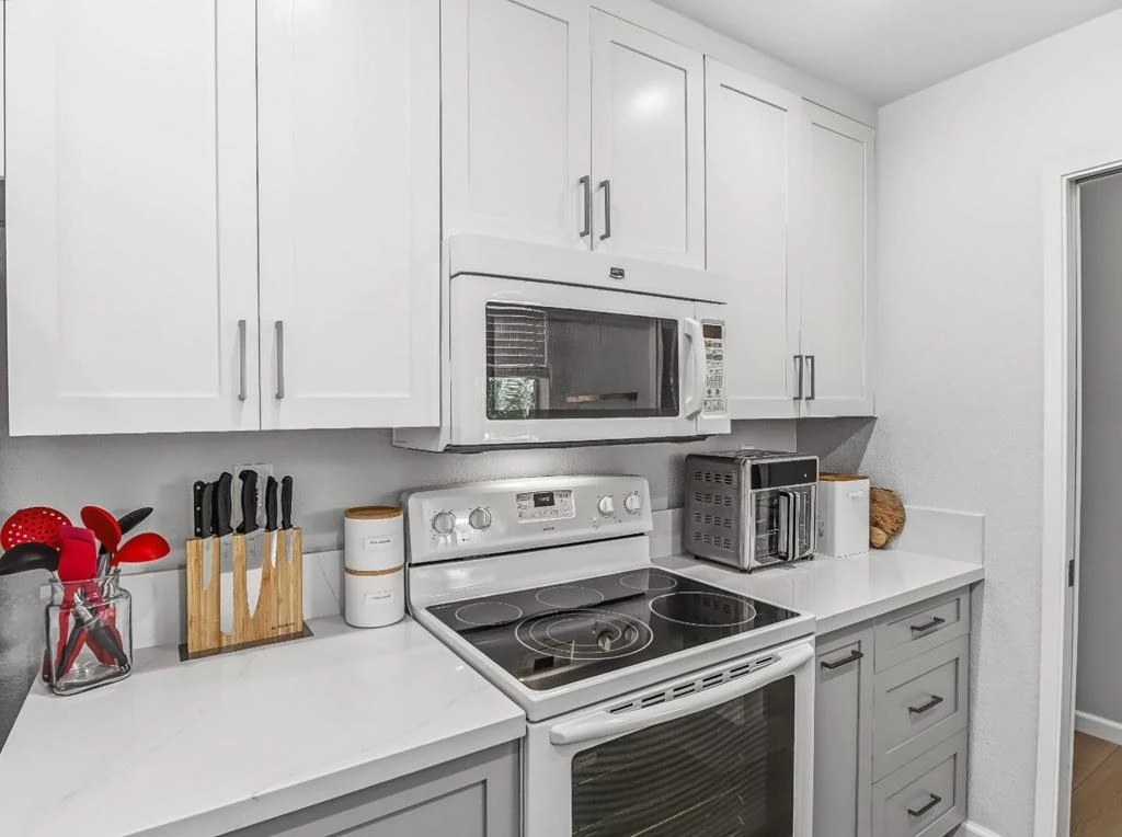 Photo 6 of 5707 Snell Way