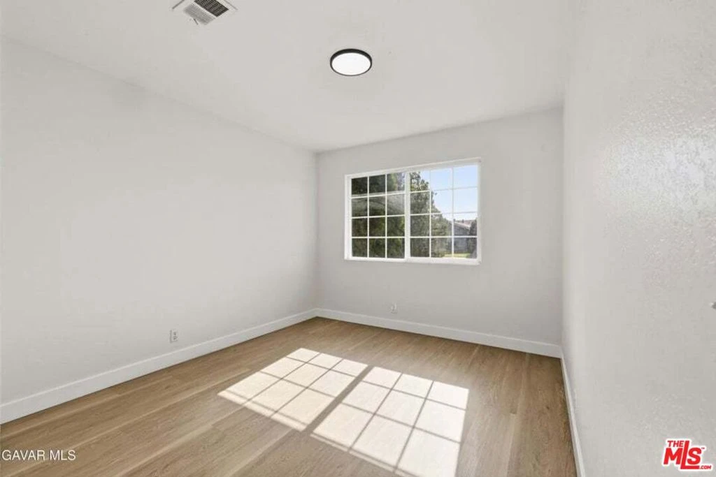 Photo 16 of 45102 Camolin Avenue