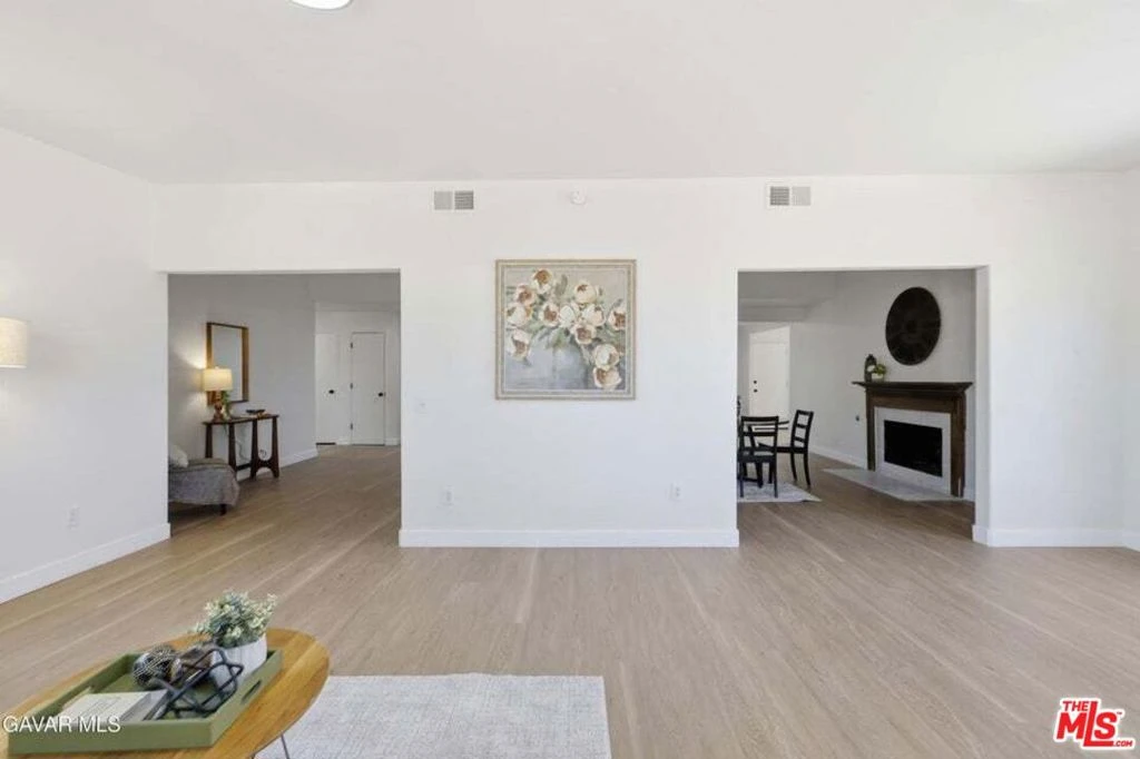 Photo 10 of 45102 Camolin Avenue