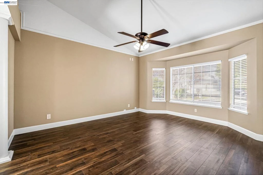 Photo 11 of 2034 Wrenwood Ave