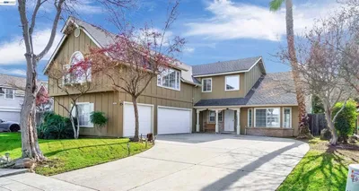 2034 Wrenwood Ave photo 2