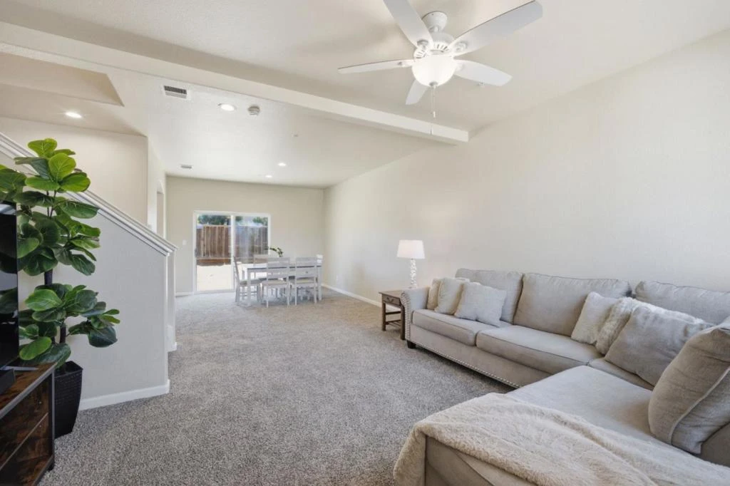 Photo 9 of 458 Liberty Court