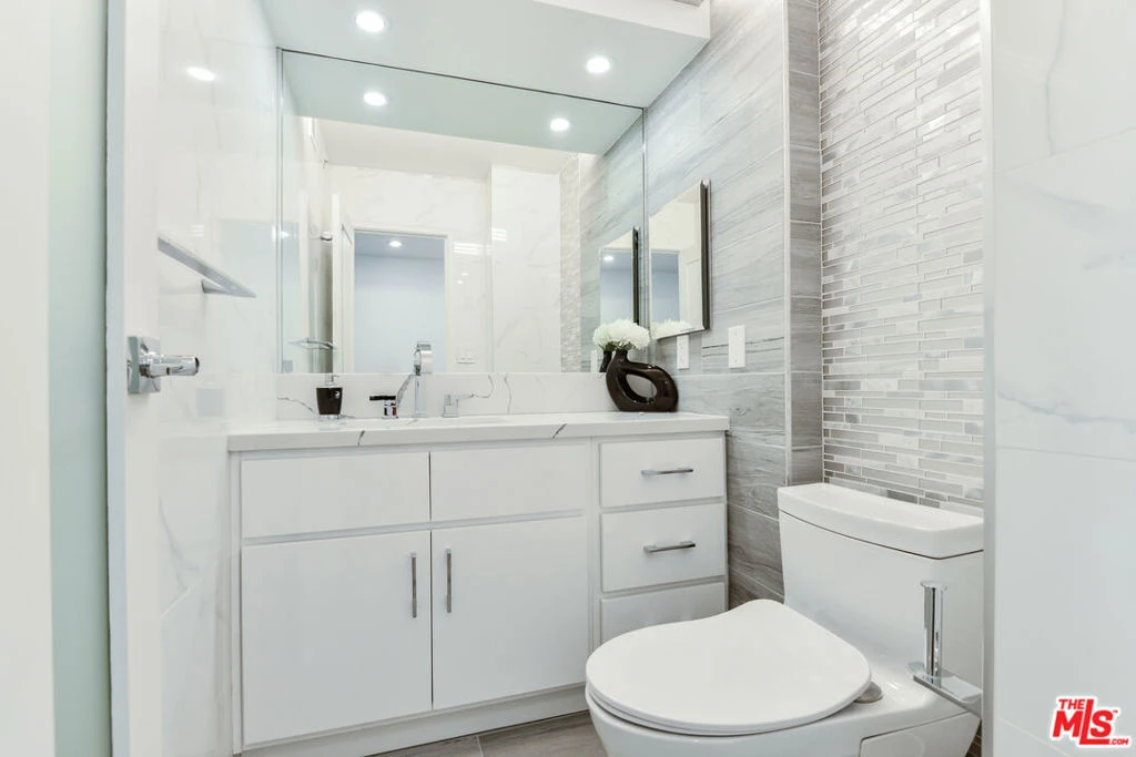 Photo 18 of 201 Ocean Avenue 404P