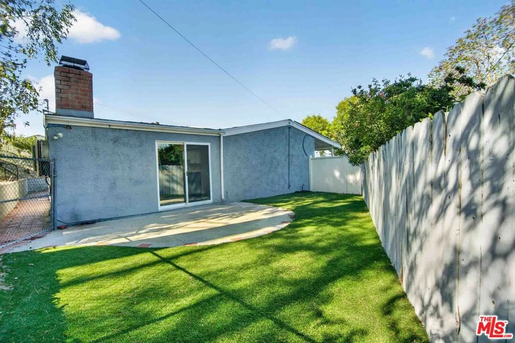 Photo 20 of 27706 Haxton Drive