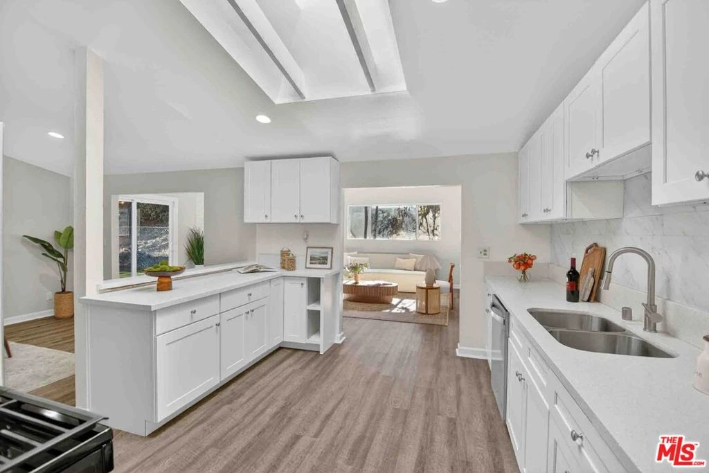 Photo 6 of 27706 Haxton Drive