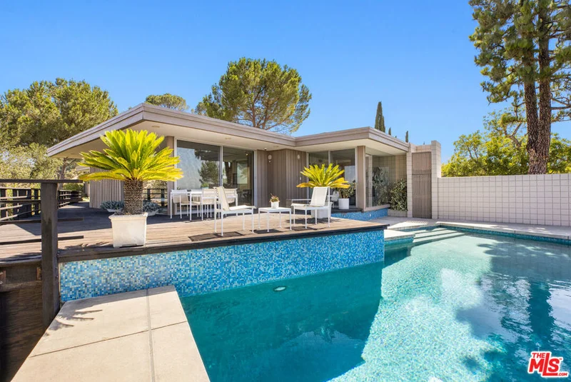 3346 Beverly Ranch Road