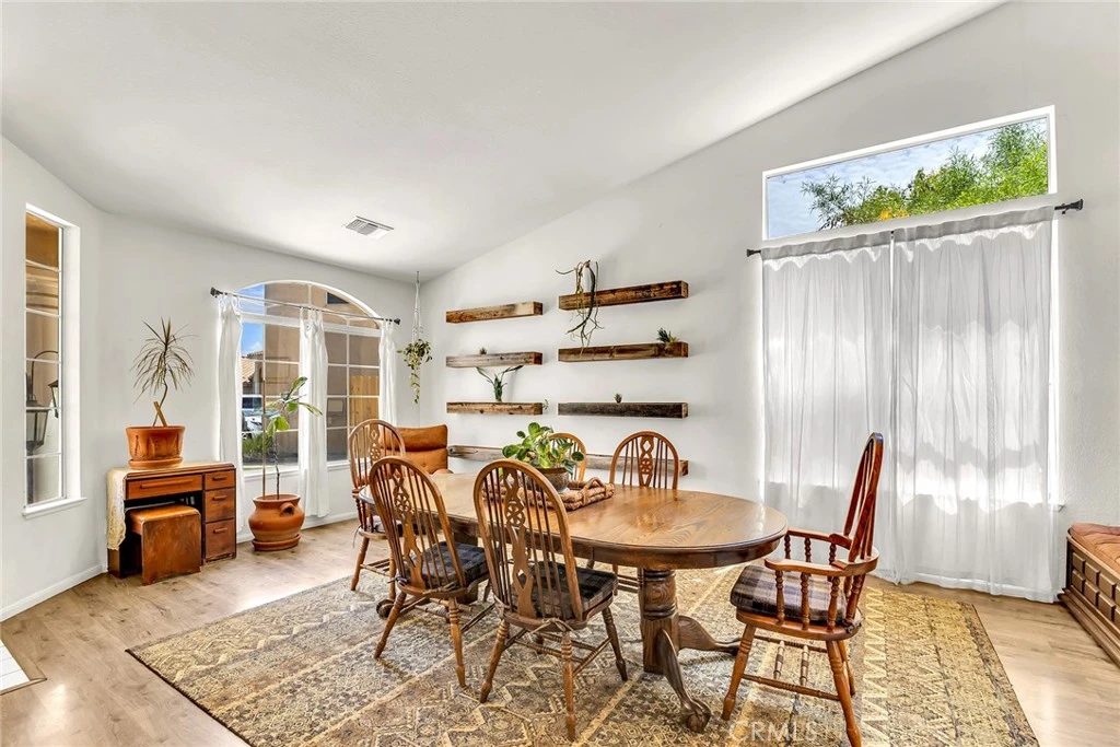 Photo 15 of 903 Sarazen Street
