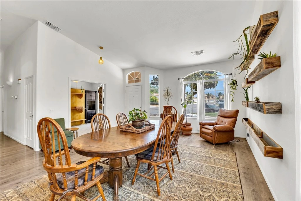 Photo 16 of 903 Sarazen Street