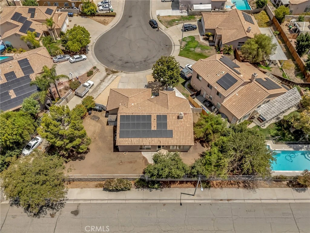 Photo 8 of 903 Sarazen Street
